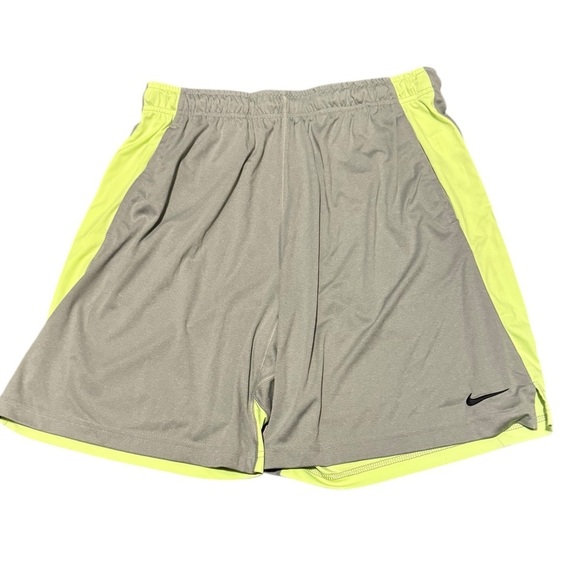 Men’s Nike Dri Fit Athletic Shorts Size XL Gray Gym  Basketball Running - Picture 1 of 5